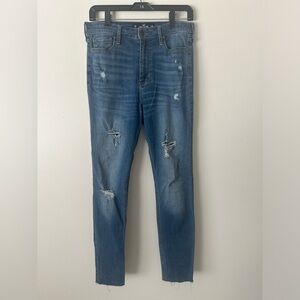 Hollister jeans size regular 9 Ultra High- rise super skinny